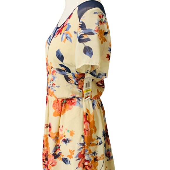 NWT Bar III Short Sleeve Floral Dress - Picture 4 of 7